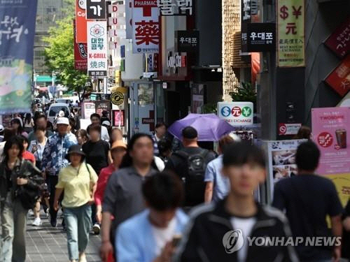 서울 명동 거리. <연합뉴스 제공>